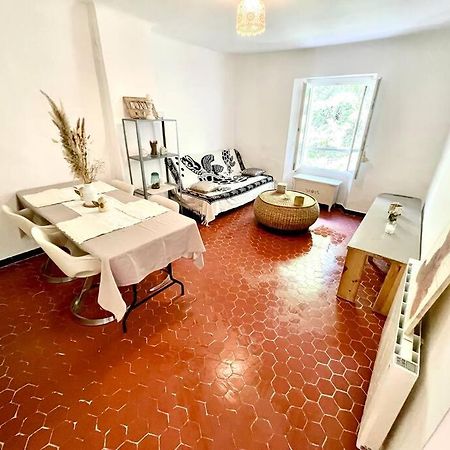 Bel Appartement A Villecroze Exterior foto